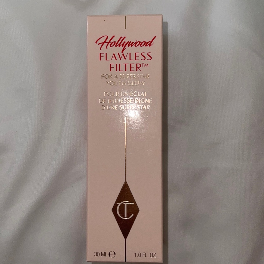Charlotte Tillbury Hollywood Flawless Filter Foundation Number 6-Tan-unopened